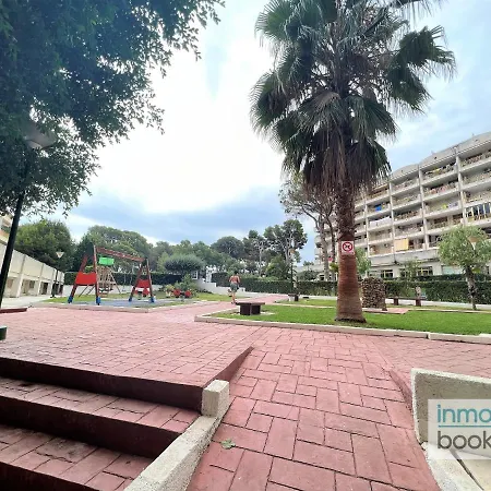 Cat92 Beach Salou, Only Familias